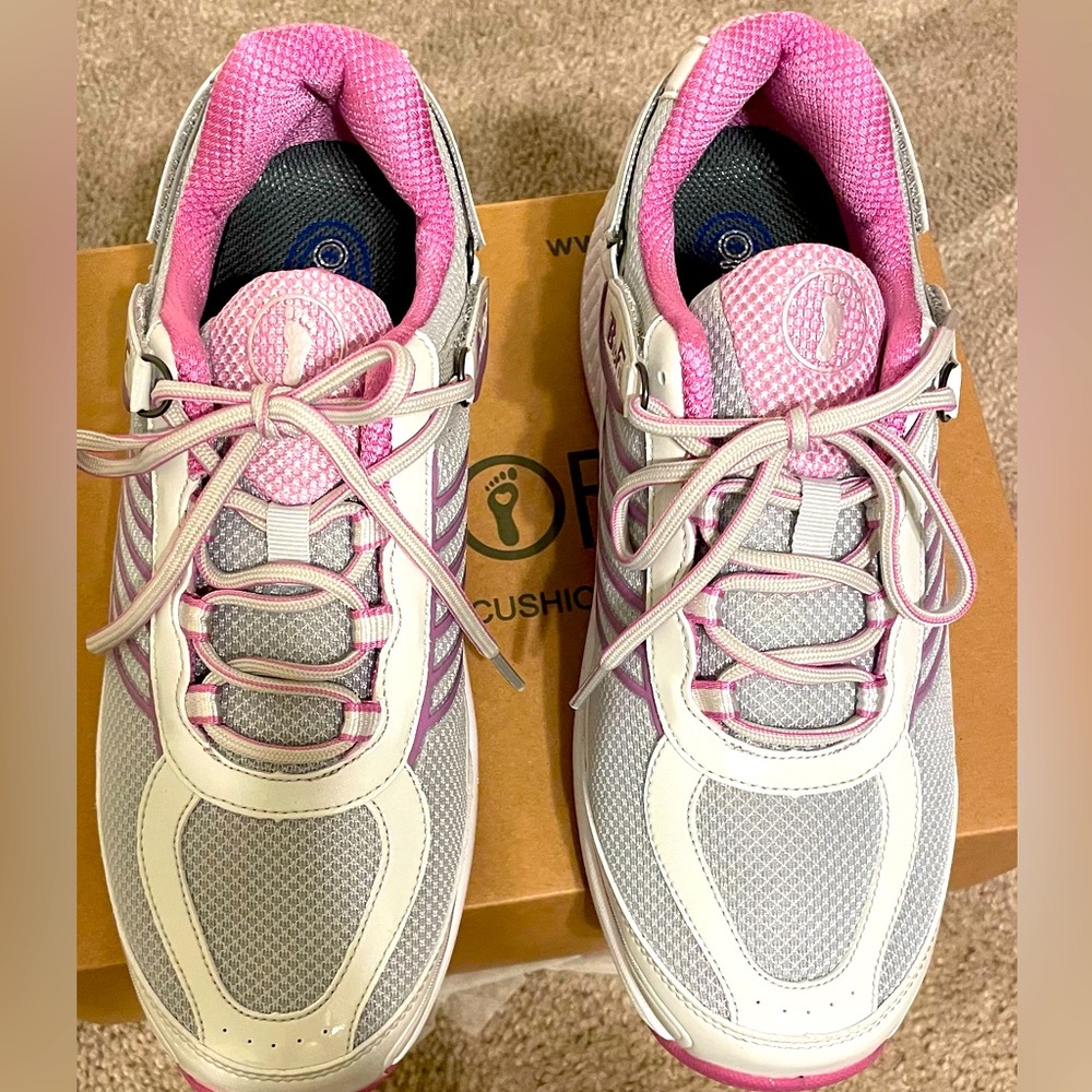 Orthfeet Verse Gray and fuchsia Sneakers with Breathable Mesh and Strap Closure